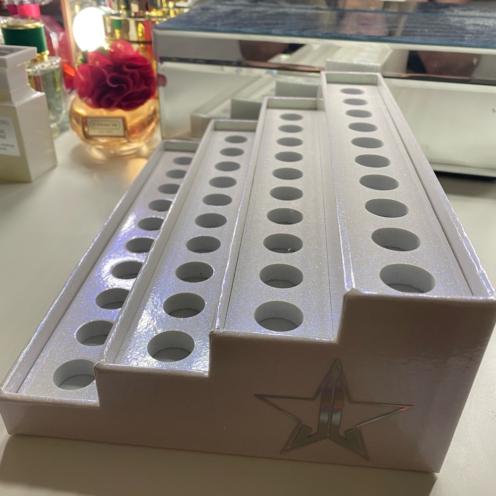Jeffree Star Lipstick Holder